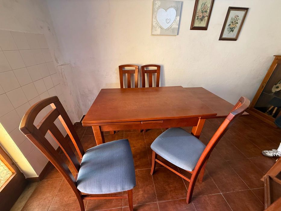 Mesa de sala de jantar extensível + 6 cadeiras