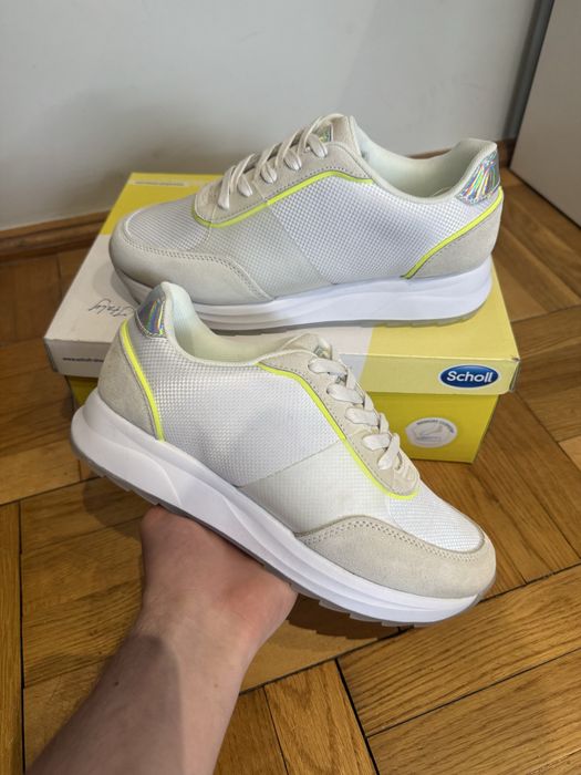 Scholl Beyonce 40