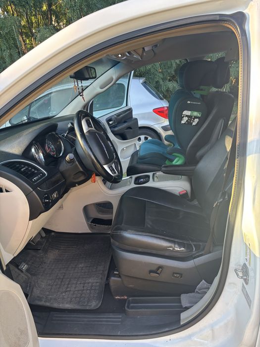 Sprzedam Chrysler Town & Country 2015