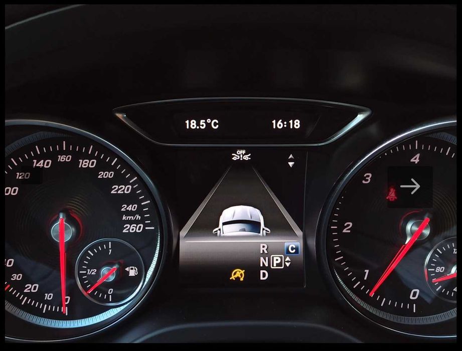 Mercedes-Benz GLA200d, 2019 рік