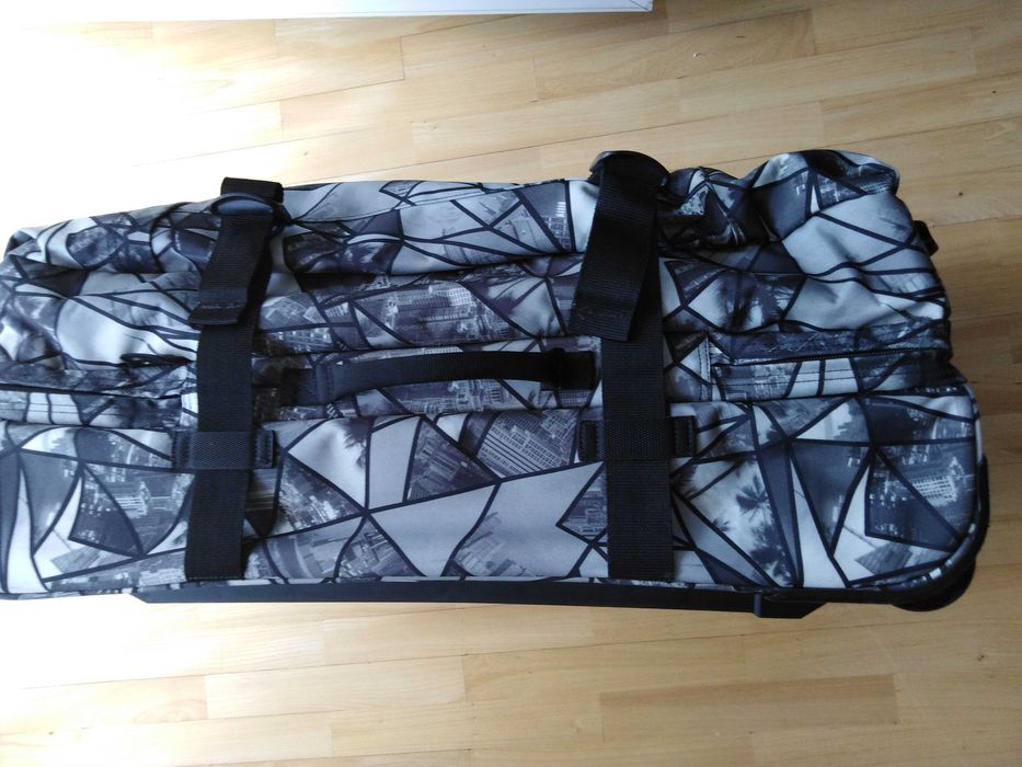 torba podróżna na kółkach  EASTPAK