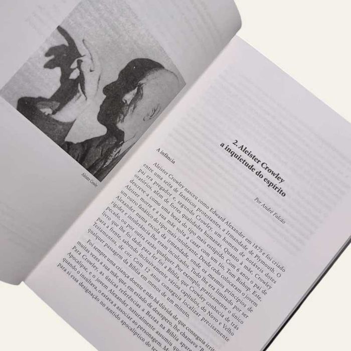 "Encontro Magick : FERNANDO PESSOA & Aleister CROWLEY" -> "NOVO"