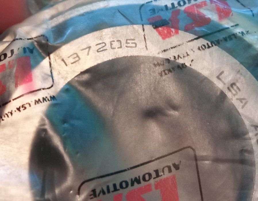 Подшипник ступицы LSA LA 137205 задний внутренний ЗАЗ 1102-1105 Таврия