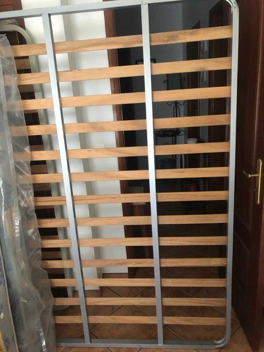 Colchões e estrados (corpo e meio)