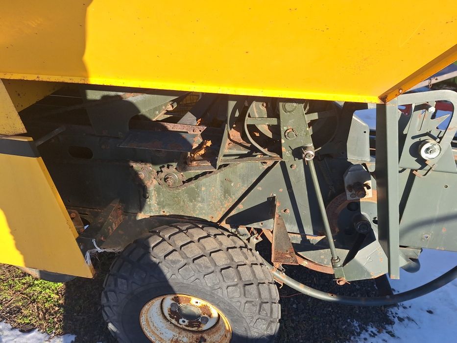 пресс подборщик/тюкопрес/
прес-підбирач Рівєра wartsila