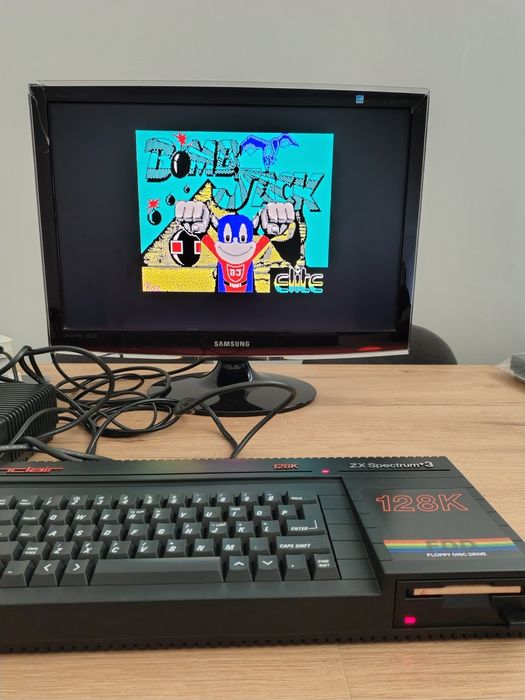 Best of Elite Vol 1 ZX Spectrum +3 (Commando, Bomb Jack) dyskietka CF2