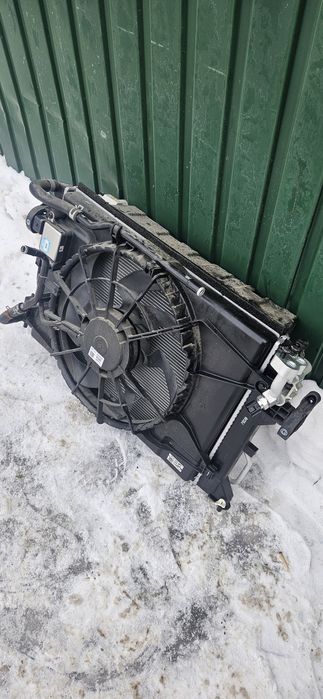 Продам пакет радіаторів на Киа Ниро 2021року Електро