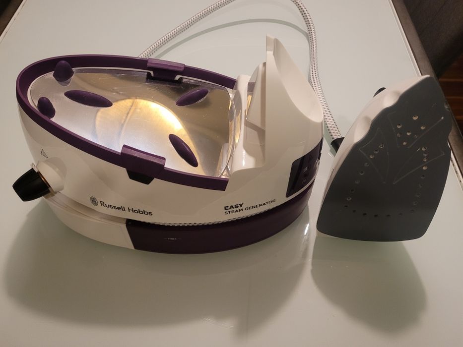 Russell Hobbs 20330 Apr 2800w 5 Bar Ceramic Slplt Easy Steam Generator