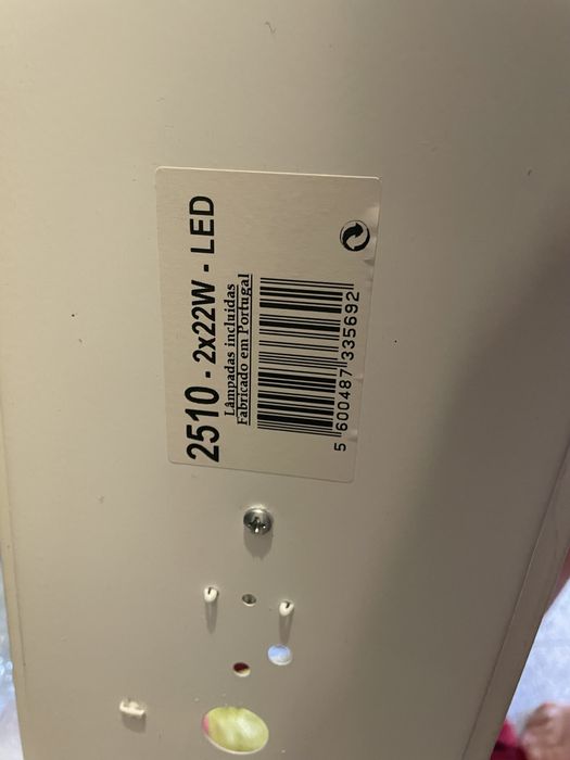 Regua LED acrilica + 2 lampadas