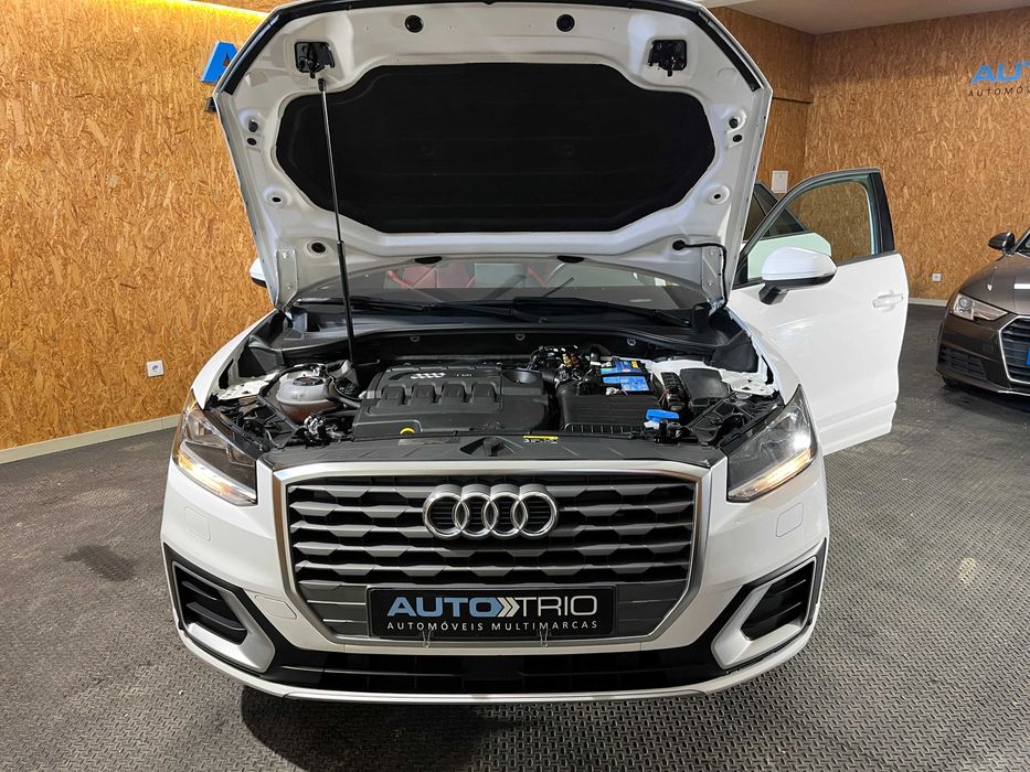 AUDI Q2 Sport 1.6TDi 30TDi S-tronic Automático