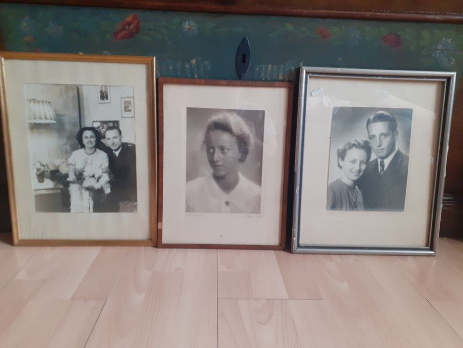 Stare  fotografie komplet 3 szt. w ramie  przedwojenne
