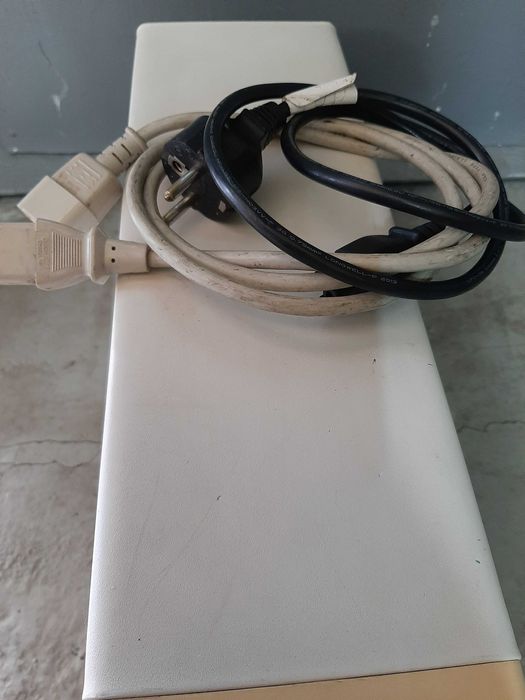 Бесперебойник ДБЖ APC Back-UPS Pro 650 (BP650SI)