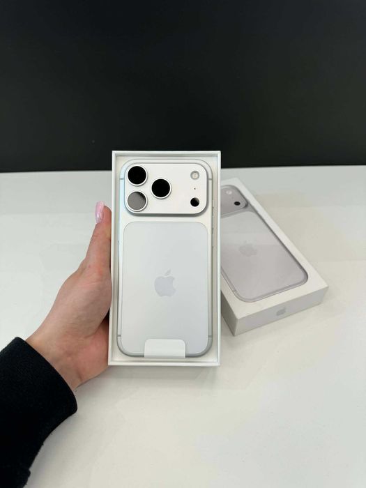 FV23% iPhone 17 Pro 256GB Silver | jak nowy! | 2 lata gwarancji