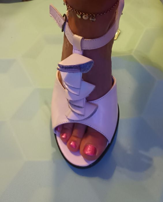 Buty szpilki sandały skóra naturalna całość biały kolor 37