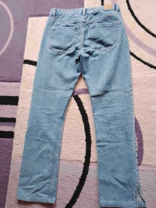 Spodnie jeans z lekko rozszerzoną nogawką rozmiar 38