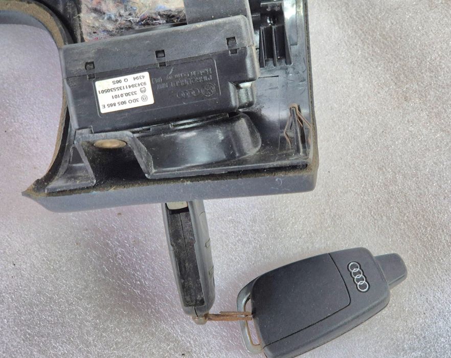 Moduł immobilizera stacyjki Audi A8 D3 4E0 3D0⁠905⁠865⁠E NOWE