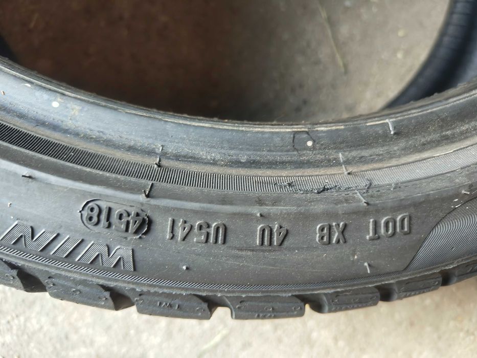 Opony zimowe uzywane 225 40 R18 Pirelli 2018 rok 2 sztuki z34