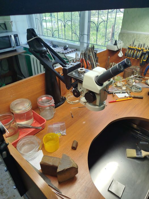 Штатив для мікроскопа