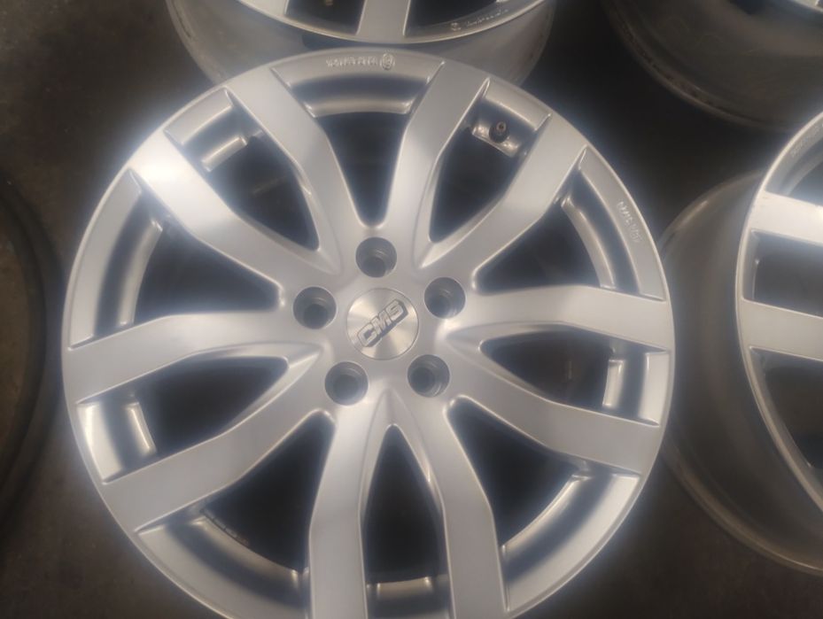 5x114,3 18 cali 7,5 j et 49 felgi aluminiowe CMS