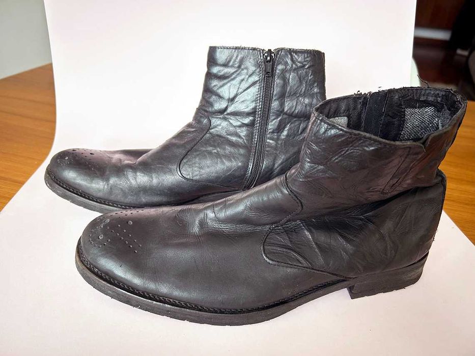 Botas de pele preta clássicas