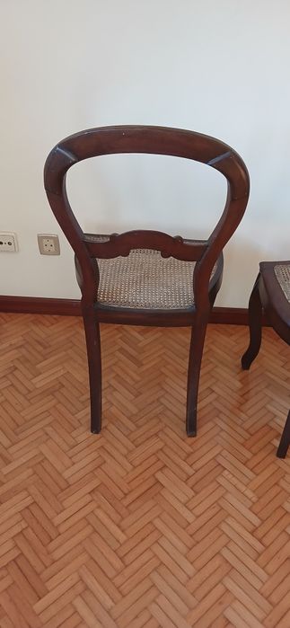 Vendo cadeiras antigas