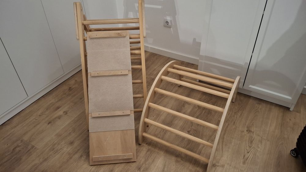 Triangulo e arco pikler montessori