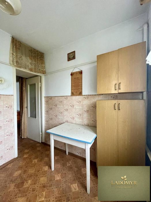Продаж / Квартира / Заводська, Оженін