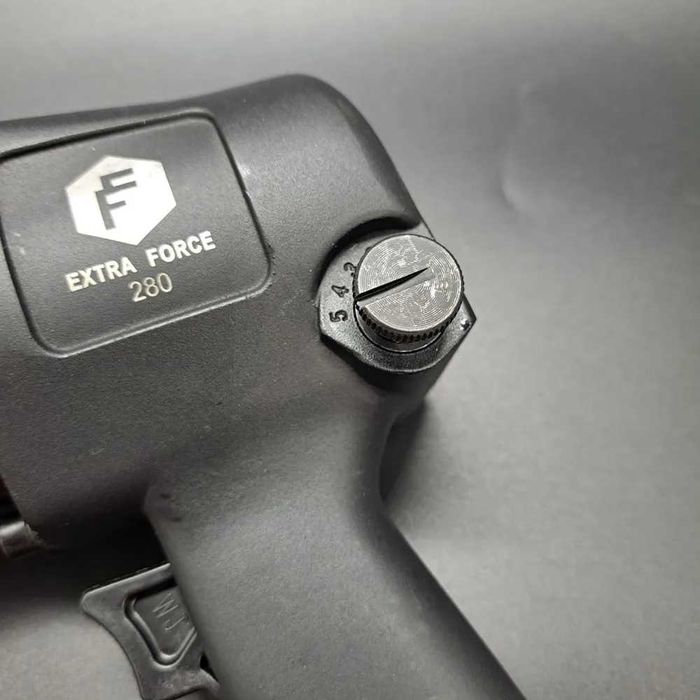 Пневмогайковерт ударний 1/2" у кейсі EXTRA FORCE 330 Нм 140 л/хв