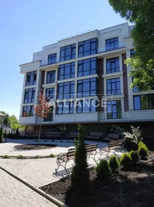 Елітна 3-кім. квартира в КБ біля парку "Залізна Вода"_БЕЗ КОМІСІЇ