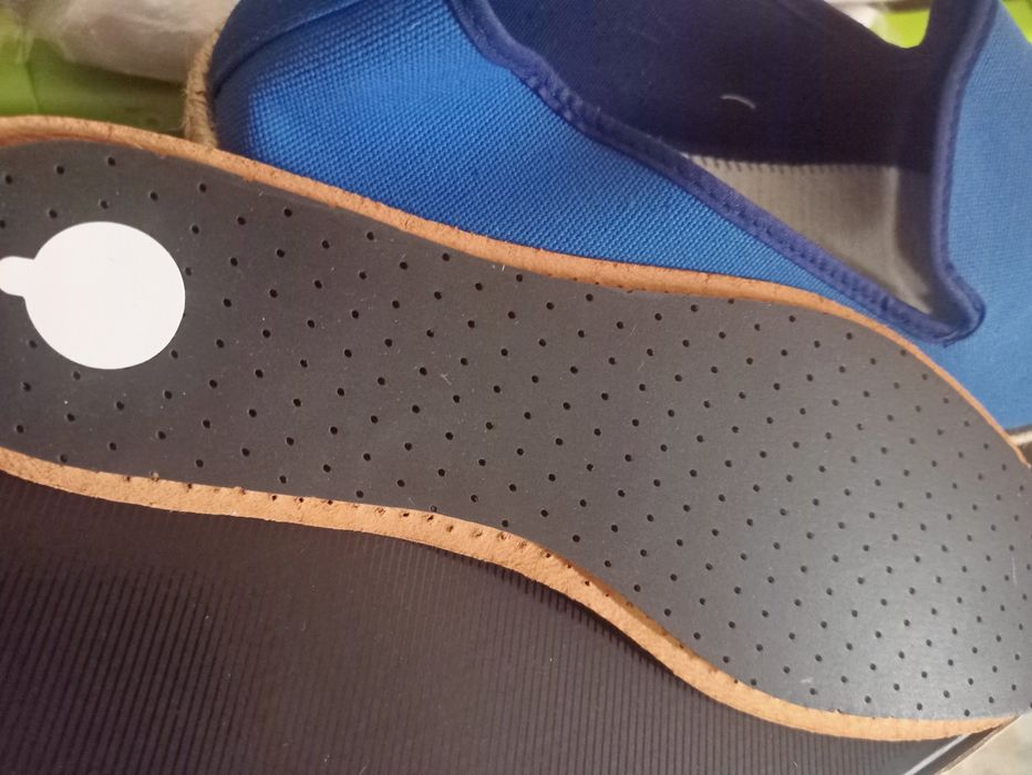 Продам нові чоловічі єспадрильї р.44, маломірні, довжина устілки 28см