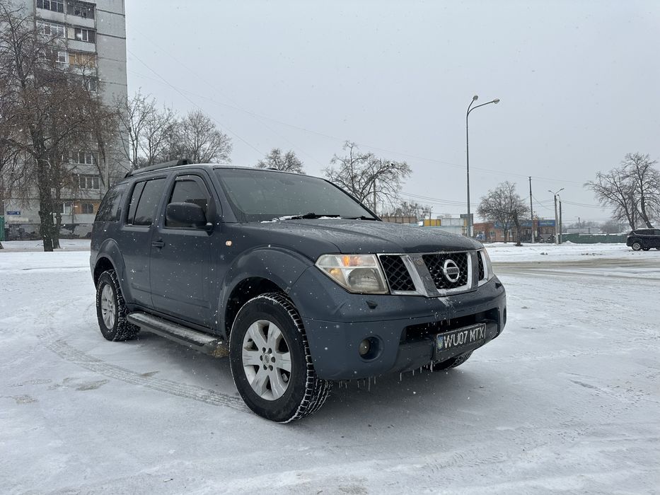 NISSAN Pathfider Sport