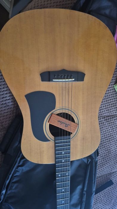 Guitarra acústica