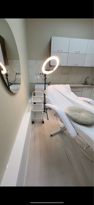 Аренда кабинета косметолога ЦЕНТР с ВОДОЙ /  по мес/на 15 дней в месяц