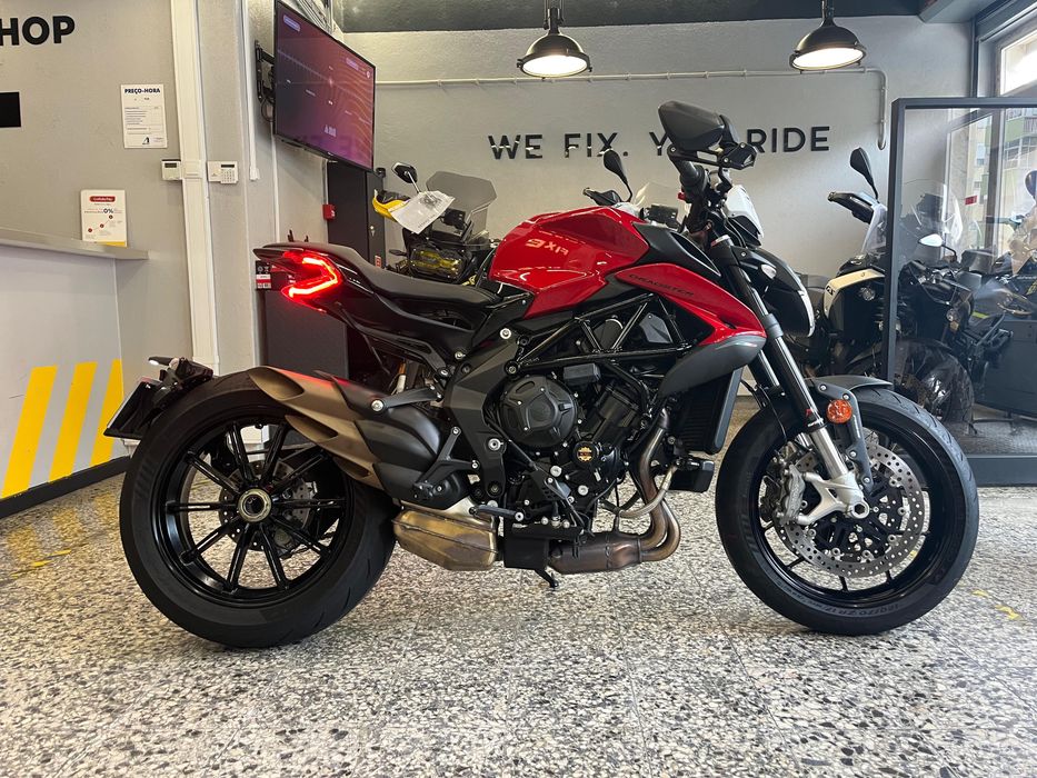 MV Agusta Dragster 800 r de 2024  Irrepreensível