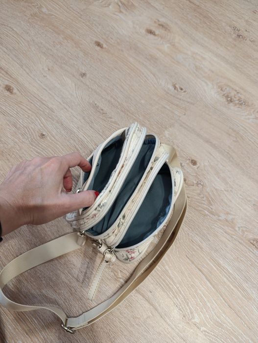 Сумка крос боді clarks