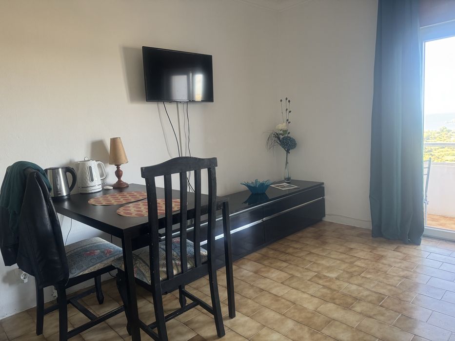 Aparadores em MDF pretos