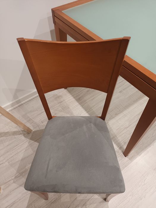 Mesa de sala e 6 cadeiras