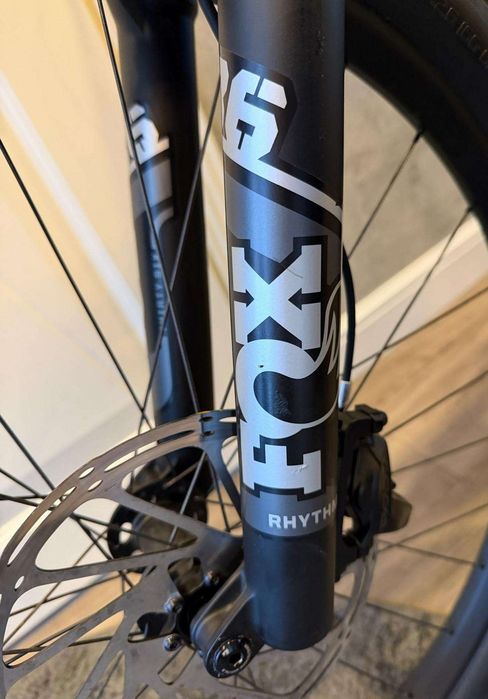 Продам майже новий велосипед Specialized Turbo Levo Comp Alloy