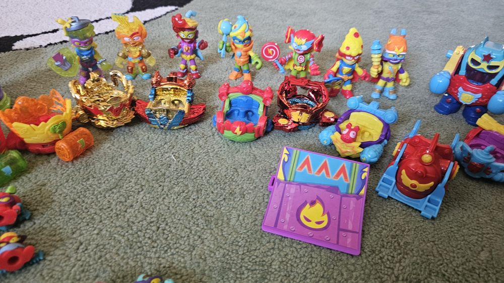 Zestaw SUPER ZINGS 179 elementów !!!