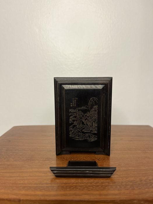 Gaiola de Grilo em Caixa com Segredo