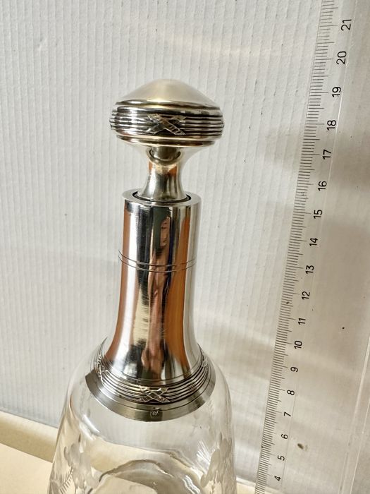 Frasco antigo com tampa, prata