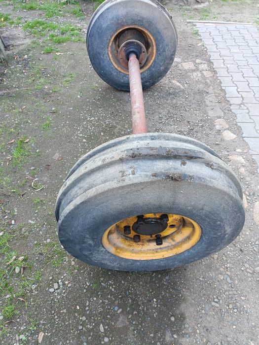 oś do przyczepy możliwość bliźniaka  solidna