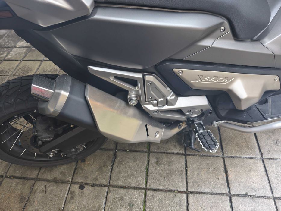 Mota Honda ADV 750