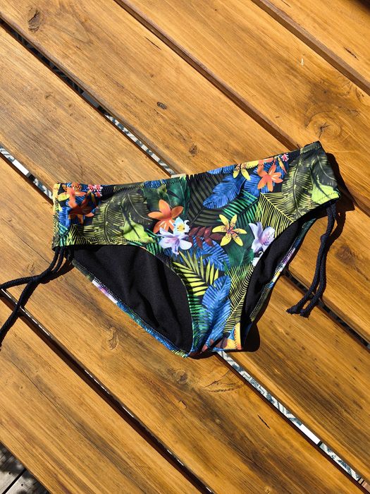Dół od bikini M,  szerokość pas 38  sran dobry,