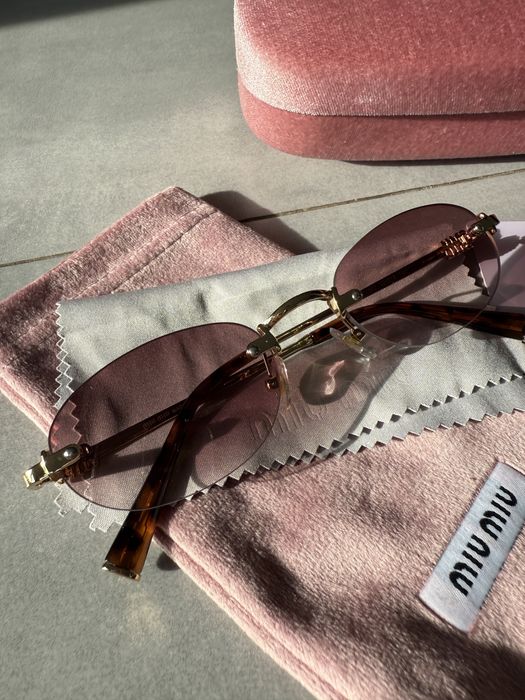 Жіночі сонцезахисні Окуляри MiuMiu нові