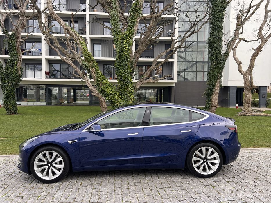 Tesla Model 3 standard range plus