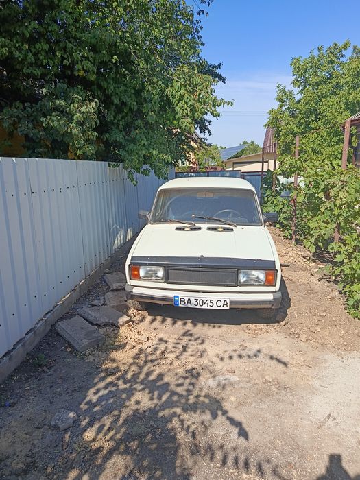 продам машину ВАЗ 21053