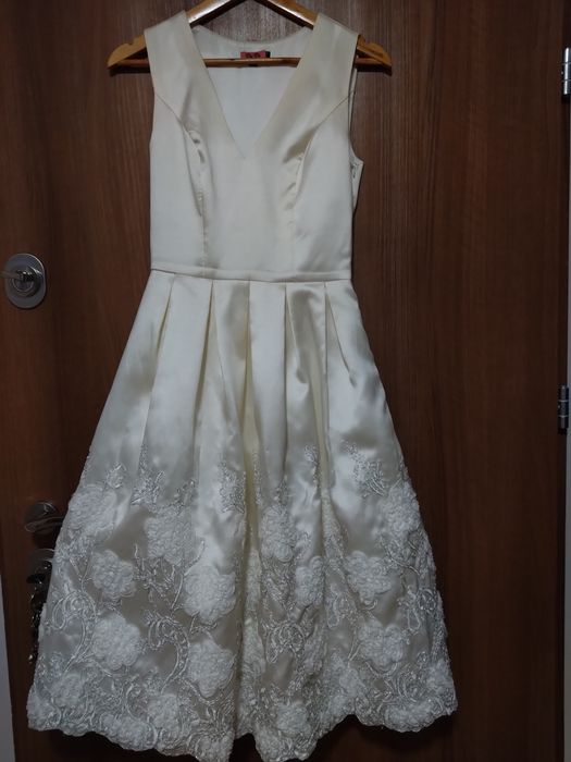 DO NEGOCJACJI Suknia ślubna / ślub cywilny / Chi Chi London roz. S