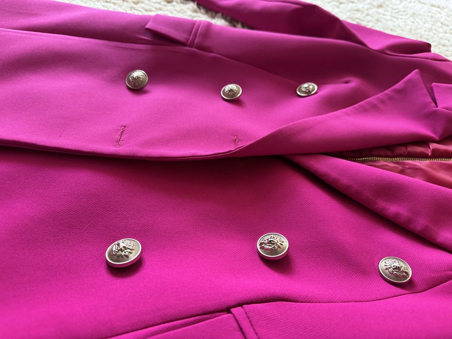 Продам піджак в гпрному стані