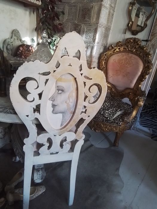 Fotele i krzesła drewniane